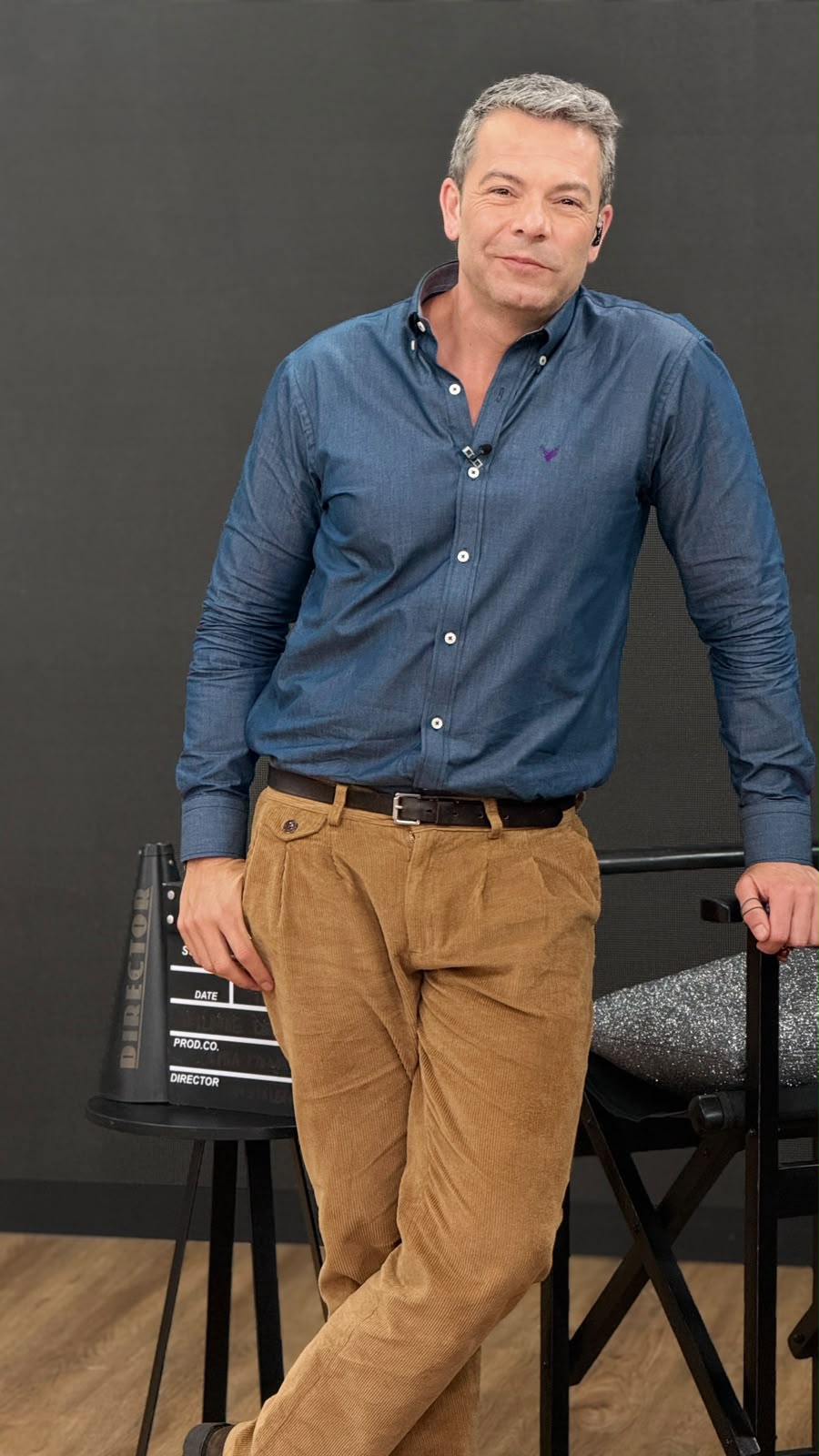 Pantalón De Pana Chino Con Prenses Camel