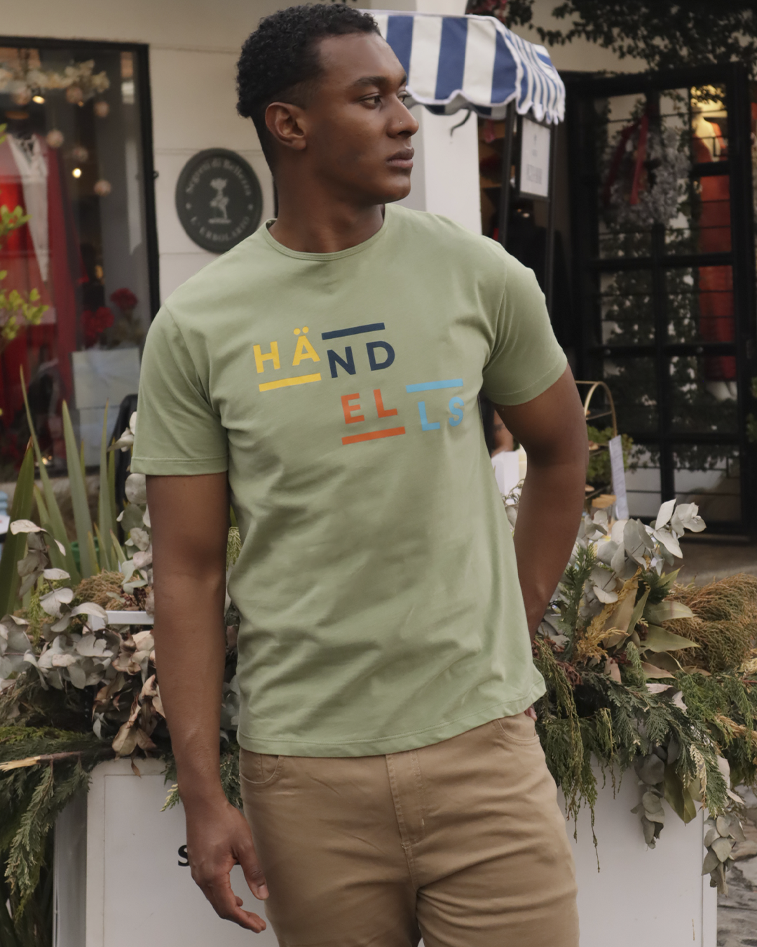 Camiseta verde musgo estampada